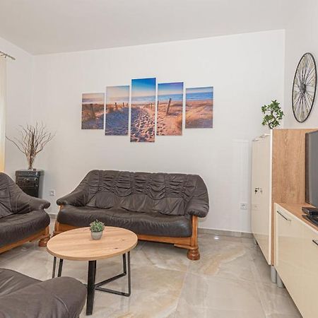 Holiday Home Gveric Vodice Buitenkant foto