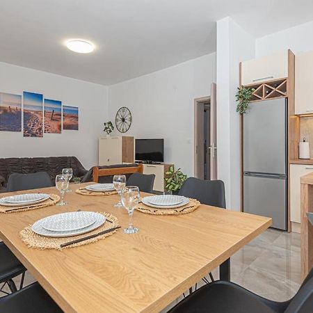 Holiday Home Gveric Vodice Buitenkant foto