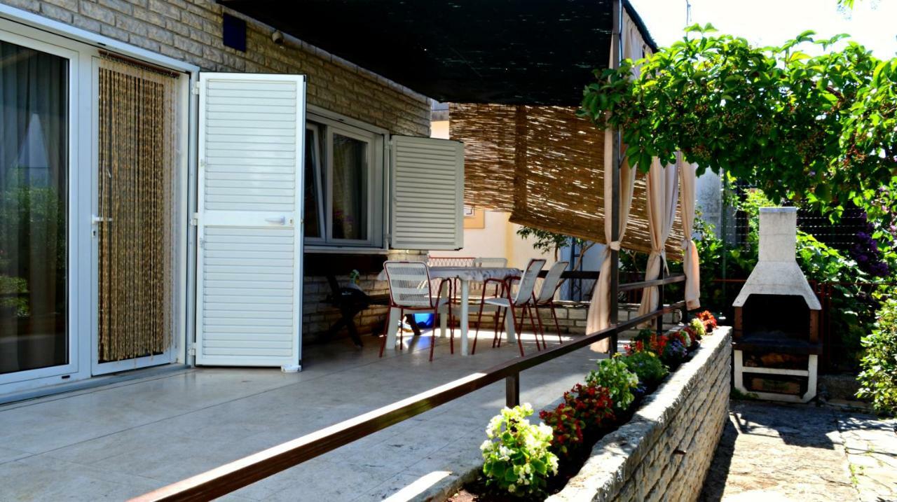 Holiday Home Gveric Vodice Buitenkant foto