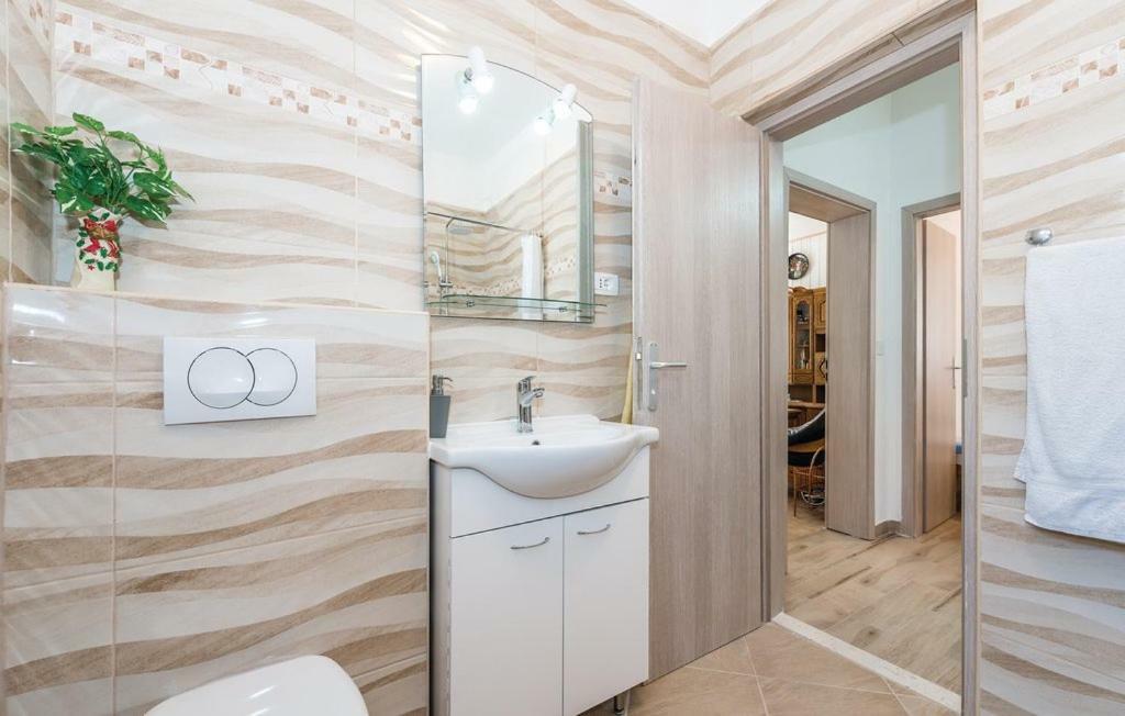 Holiday Home Gveric Vodice Buitenkant foto